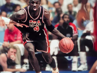 帮助球员在 帮助球员在